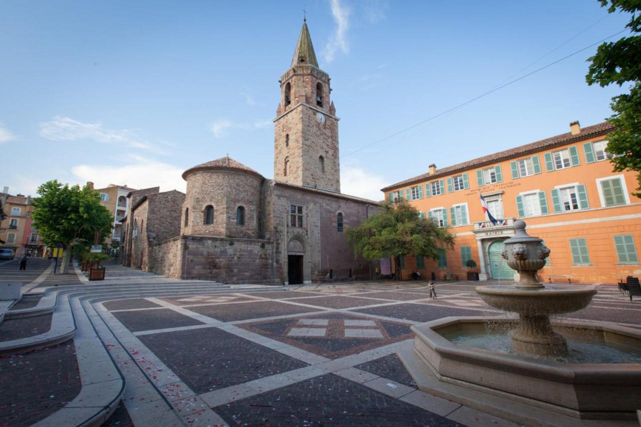 Magnifique Studio Au Coeur Historique De Fréjus المظهر الخارجي الصورة